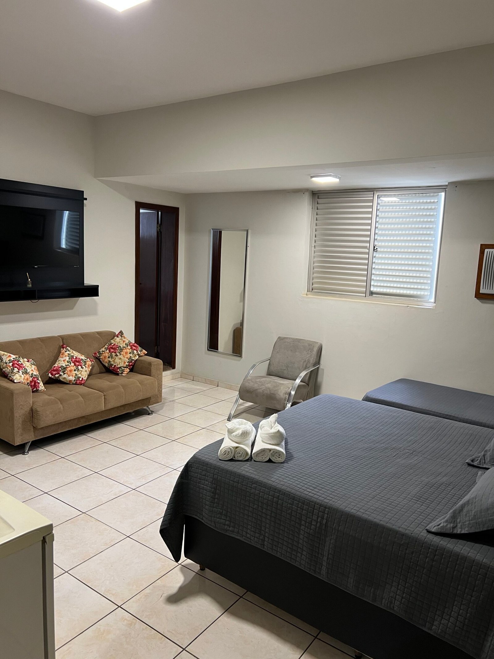 Quarto Master com Sofá